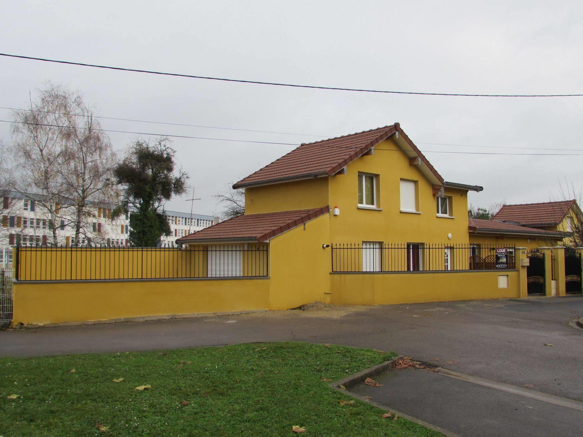 מלון Vitry-le-François Manoir Francois 1Er מראה חיצוני תמונה